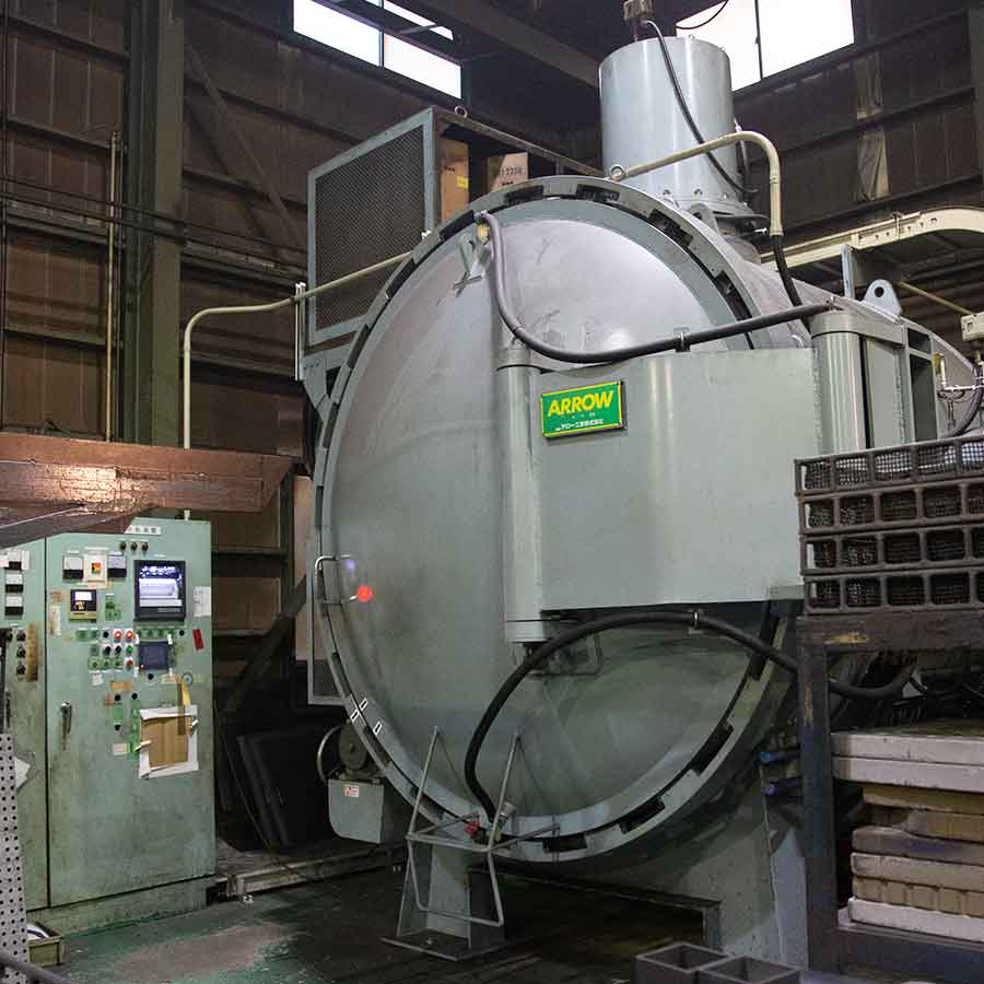 真空熱処理炉 500K