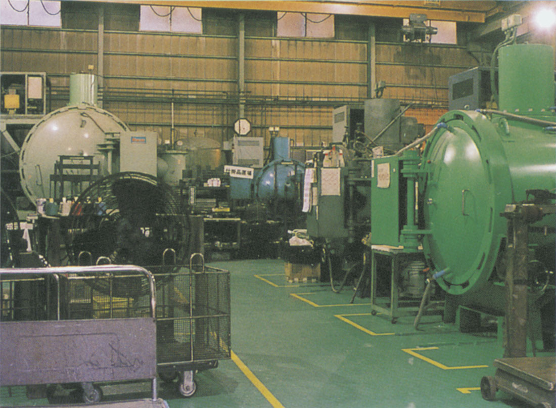 山崎化学エイチ・テイ株式会社 屋内